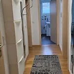 Apartamento Ferienwohnung Nürnberg *