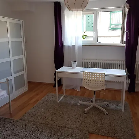 Ferienwohnung Nuernberg Lägenhet *